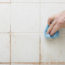 Como limpar azulejos de banheiro