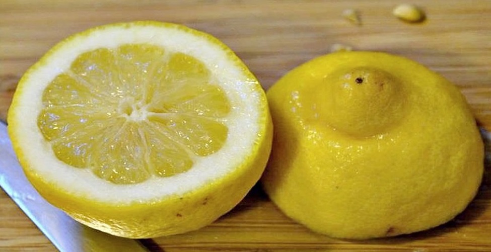 colocar limão no seu quarto antes de deitar